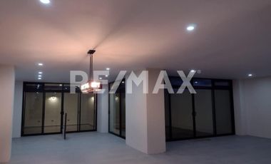 CASA EN VENTA EN BAJA MALIBU (SECCION LOMAS)