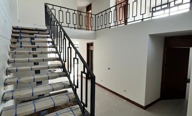CASA EN VENTA EN BAJA MALIBU (SECCION LOMAS)