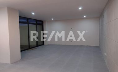 CASA EN VENTA EN BAJA MALIBU (SECCION LOMAS)
