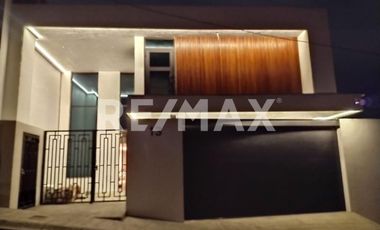 CASA EN VENTA EN BAJA MALIBU (SECCION LOMAS)