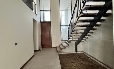 CASA EN VENTA EN BAJA MALIBU (SECCION LOMAS)