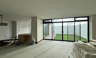 CASA EN VENTA EN BAJA MALIBU (SECCION LOMAS)