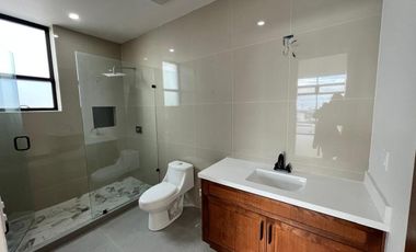 CASA EN VENTA EN BAJA MALIBU (SECCION LOMAS)