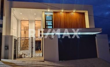 CASA EN VENTA EN BAJA MALIBU (SECCION LOMAS)