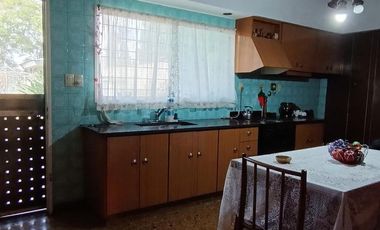 Casa 4 ambientes en Lanús Este