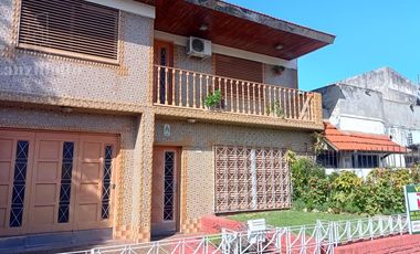 Casa 4 ambientes en Lanús Este