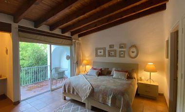 CASA EN VENTA EN VALLE DE BRAVO