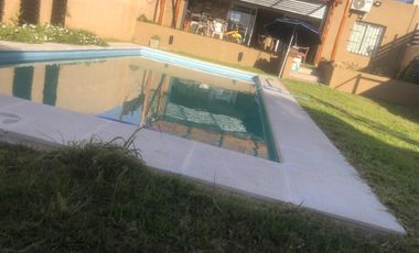 CASA A LA VENTA EN ZONA BAEZ Y AVENIDA EJERCITO