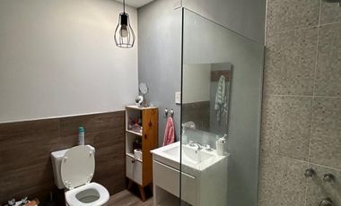 CASA A LA VENTA EN ZONA BAEZ Y AVENIDA EJERCITO