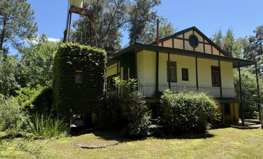 Casa en  venta en el Delta de Tigre sobre arroyo Caraguata