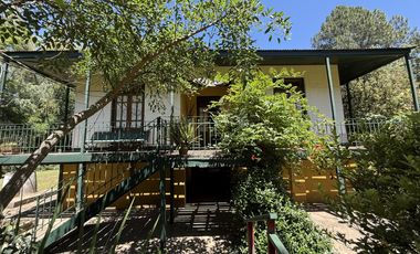 Casa en  venta en el Delta de Tigre sobre arroyo Caraguata
