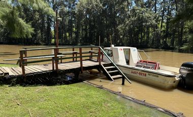 Casa en  venta en el Delta de Tigre sobre arroyo Caraguata