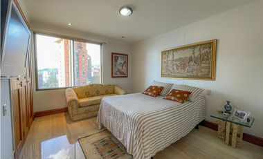 APARTAMENTO EN ARRIENDO EN EL POBLADO MEDELLN