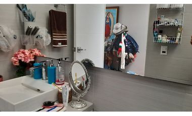 Casa remodelada para venta en Niza - Córdoba