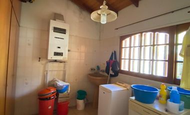 CASA A LA VENTA EN ZONA PARQUE