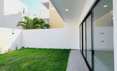Casa en VENTA CON AMPLIO TERRENO fracc LOMAS RESIDENCIAL