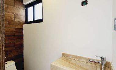 Casa en VENTA CON AMPLIO TERRENO fracc LOMAS RESIDENCIAL