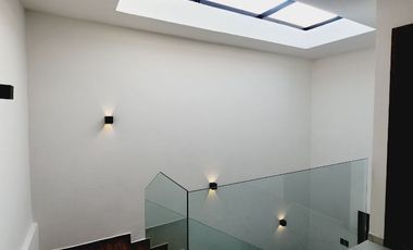 Casa en VENTA CON AMPLIO TERRENO fracc LOMAS RESIDENCIAL