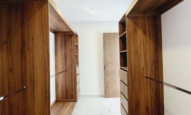 Casa en VENTA CON AMPLIO TERRENO fracc LOMAS RESIDENCIAL