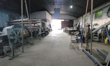 DEPOSITO EN VENTA EN CALLE GOBERNADOR PARERA