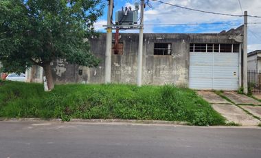 DEPOSITO EN VENTA EN CALLE GOBERNADOR PARERA
