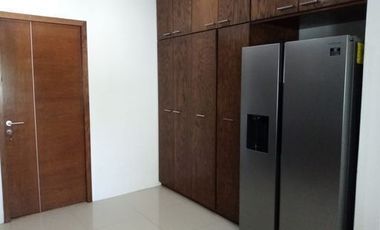 SE RENTA CASA EN FRACC AZUL