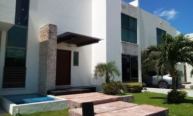 SE RENTA CASA EN FRACC AZUL