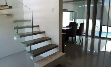 SE RENTA CASA EN FRACC AZUL
