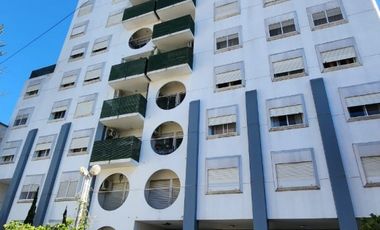 DEPARTAMENTO EN VENTA EN CALLE URQUIZA 1264  (A RECICLAR )