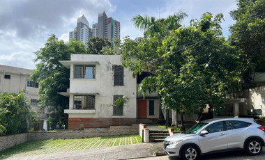 EL CANGREJO / TERRENO / COMERCIAL O RESIDENCIAL / 1300M2 / PLANO