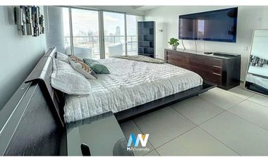 Venta de Apartamento en Avenida Balboa PH Yacht Club