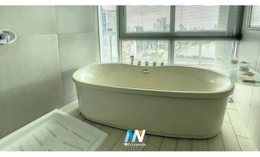 Venta de Apartamento en Avenida Balboa PH Yacht Club