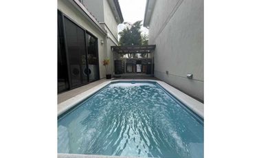 VENDO CASA EN HOWARD EN RIVER VALLEY