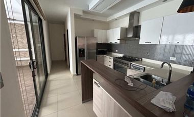 VENDO CASA EN HOWARD EN RIVER VALLEY