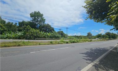 Se Vende Lote Comercial de 104m2 en Interamericana, Chame (DR)