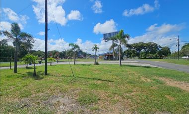 Se Vende Lote Comercial de 104m2 en Interamericana, Chame (DR)