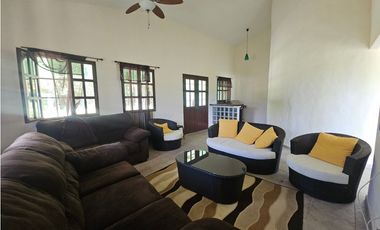 Se Vende Finca de 6.4 has vivienda o uso comercial en Coronado(DR)