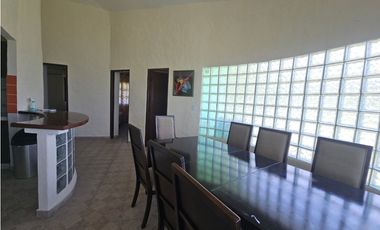 Se Vende Finca de 6.4 has vivienda o uso comercial en Coronado(DR)