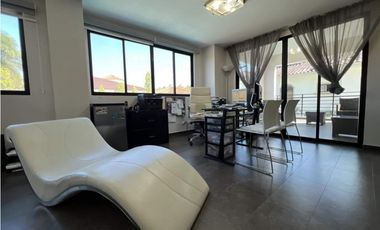 VENTA CASA EN COSTA DEL ESTE  CON PISCINA, 940MTS cv