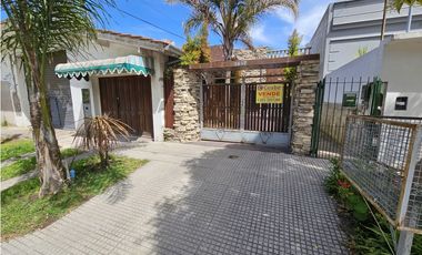 venta CASA PH AL FRENTE 3 AMBIENTES y MEDIO 162M2 RECICLADOTOMO MENOR