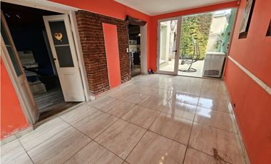 venta CASA PH AL FRENTE 3 AMBIENTES y MEDIO 162M2 RECICLADOTOMO MENOR