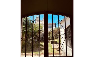VENTA CASA 2 DORMITORIOS , PATIO ZONA CRISTO