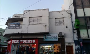VENTA 6 AMBIENTES CON PATIO APTO PROF A METROS DE AV MARTNEZ HOZ