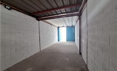 Ponceano, Bodega- Galpón en Renta, 37m2, 1 Ambiente
