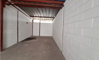 Ponceano, Bodega- Galpón en Renta, 37m2, 1 Ambiente