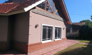 Chalet en venta en Barrio Corimayo