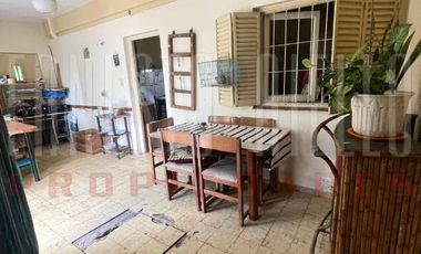 Casa en venta en Ezpeleta Oeste