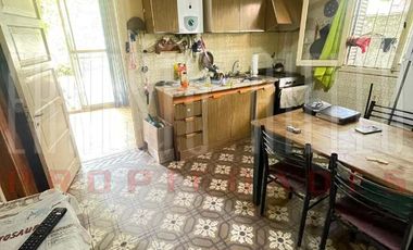 Casa en venta en Ezpeleta Oeste