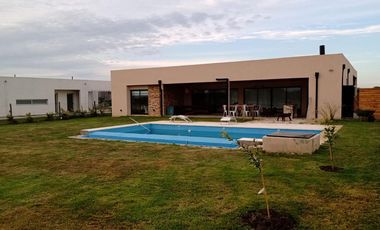 Casa en Golf San Sebastian increible vista al golf área 2
