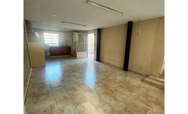 CASA EN VENTA EN PUEBLO ESTHER - PILETA PATIO - CERCA DEL RIO